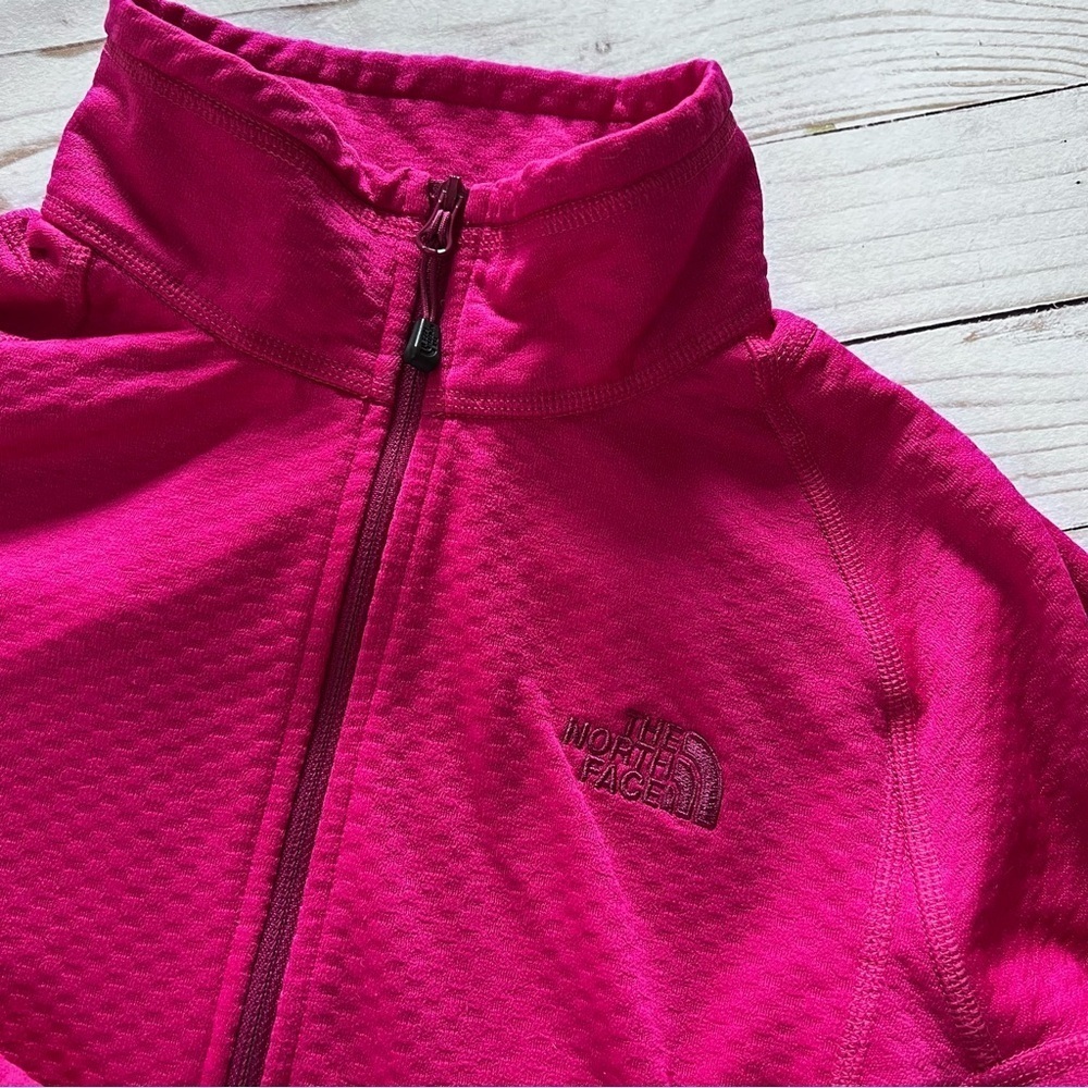 The North Face Women’s Fitted Quarter Zip in Pink size Small - Picture 8 of 11